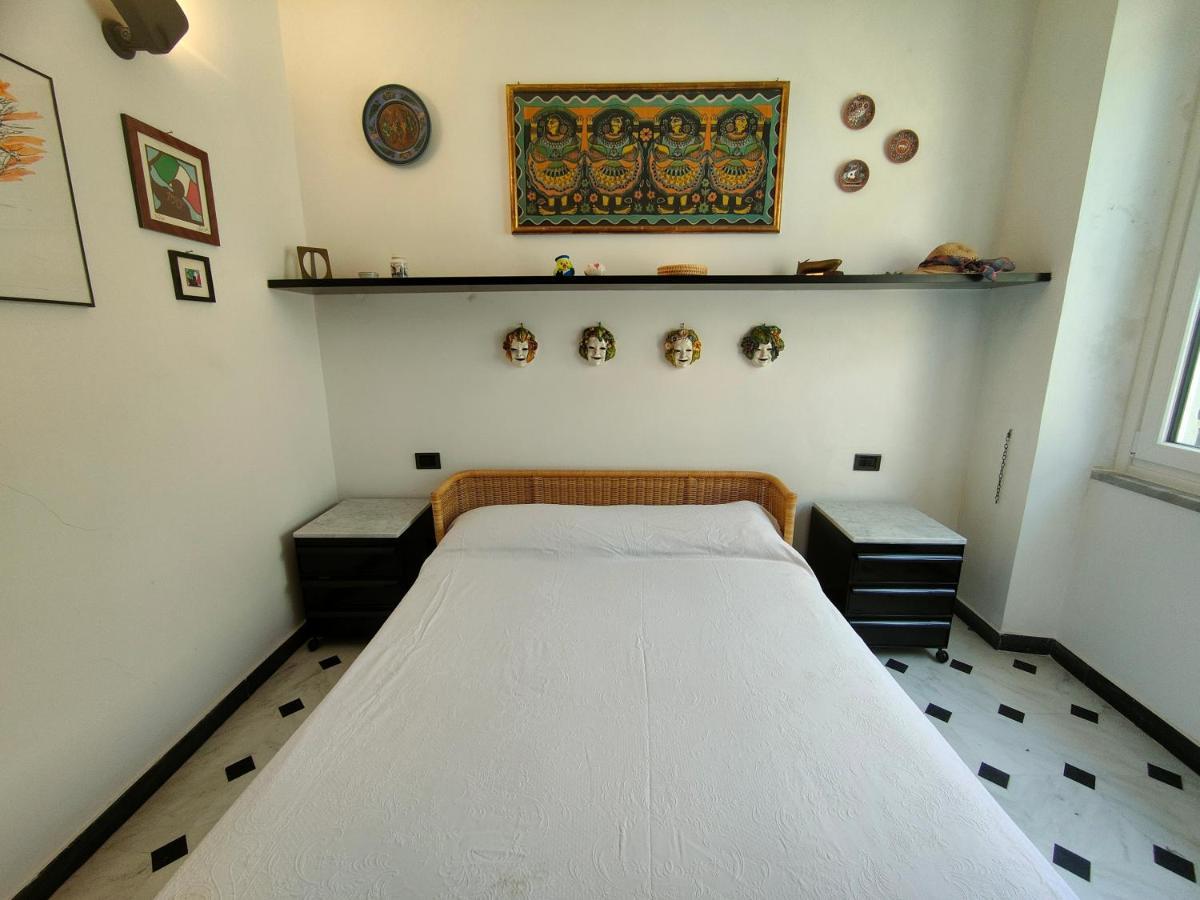 Byron Guest House Porto Venere Exterior foto